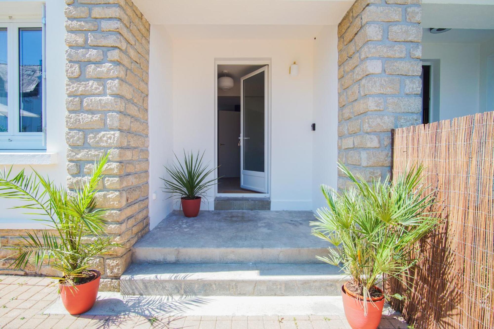 -Le Sentier- Elegant T3 Avec Jardin Proche Mer Конкарно Экстерьер фото